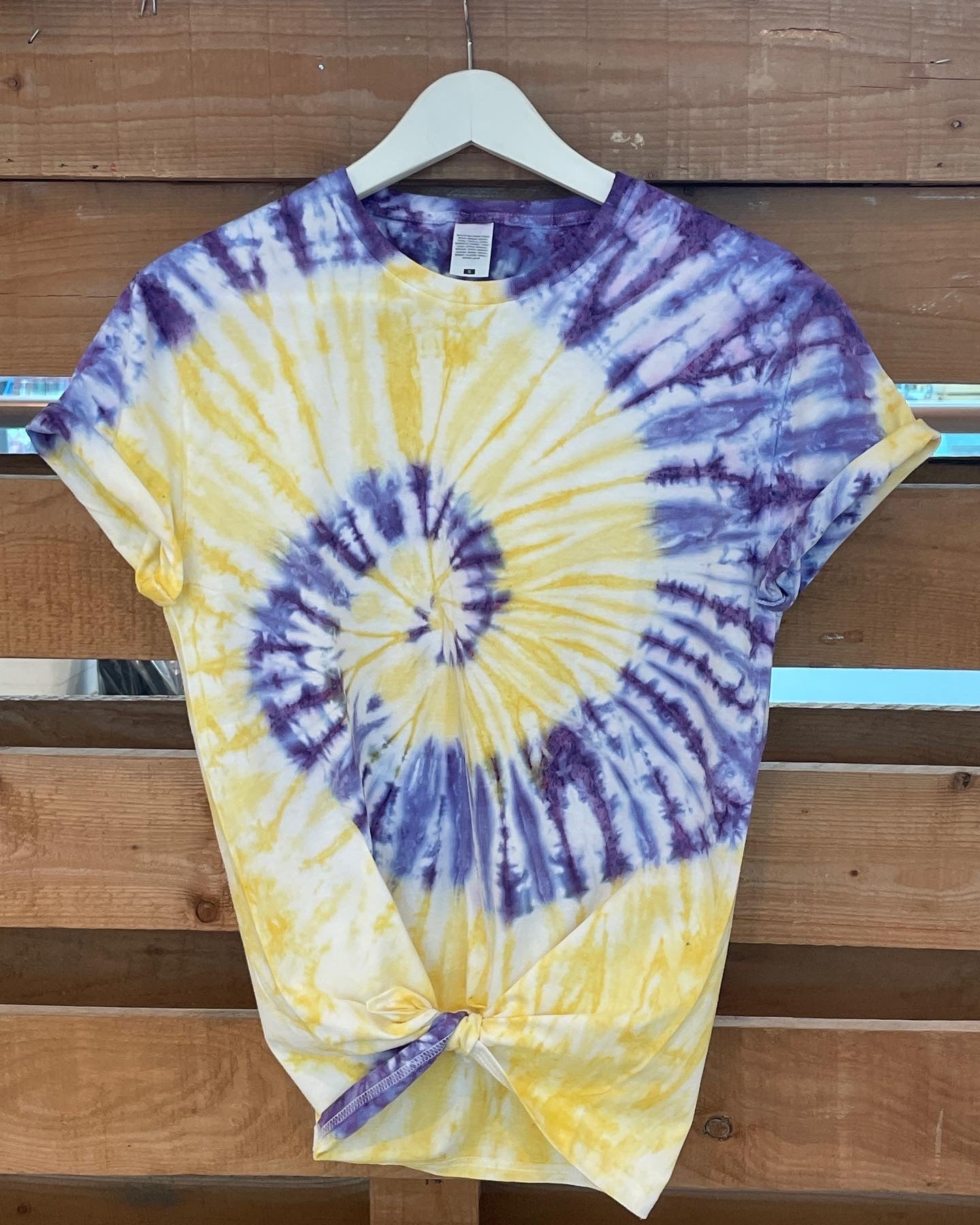 Kutaweav adult unisex tie dye t-shirt.