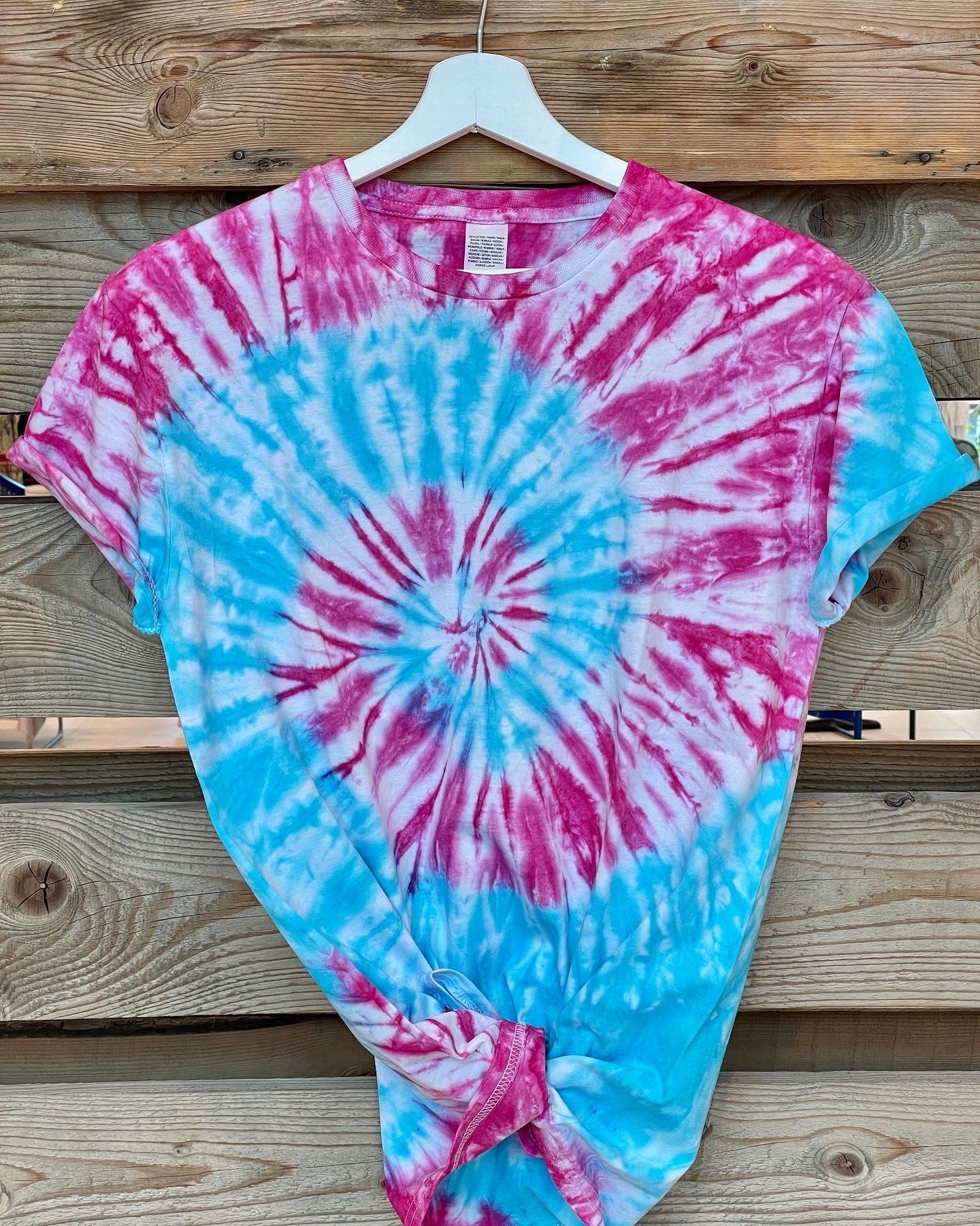 Kutaweav adult unisex tie dye t-shirt.